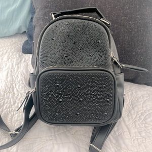 I’m selling a Madden NYC It was a gift but I have no need for it.